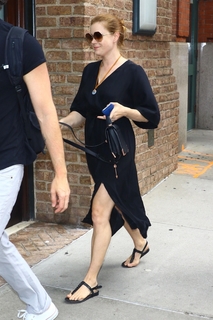 Amy Adams feet photo thumbnail