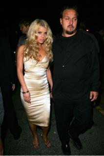 Jessica Simpson feet photo thumbnail
