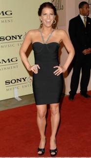 Jessica Simpson feet photo thumbnail