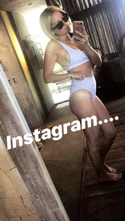 Ashley Tisdale feet photo thumbnail