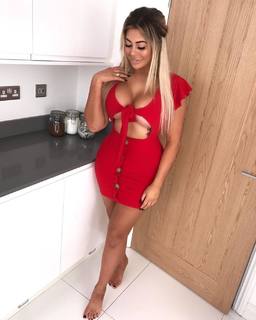 Chloe Ferry feet photo thumbnail