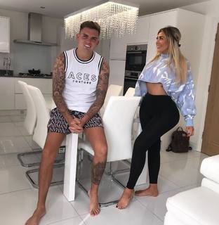 Chloe Ferry feet photo thumbnail