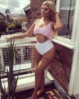 Chloe Ferry feet photo thumbnail