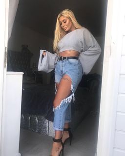 Chloe Ferry feet photo thumbnail