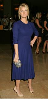 Jessica Simpson feet photo thumbnail