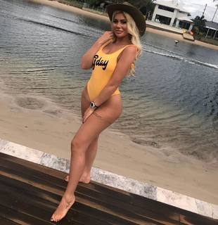 Chloe Ferry feet photo thumbnail