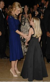 Jessica Simpson feet photo thumbnail