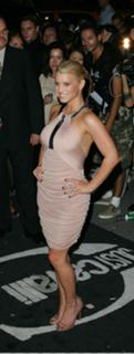Jessica Simpson feet photo thumbnail