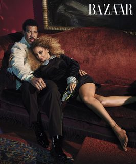 Nicole Richie feet photo thumbnail