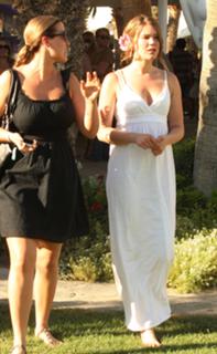 Joss Stone feet photo thumbnail