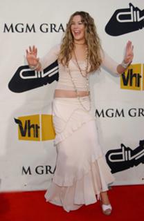 Joss Stone feet photo thumbnail