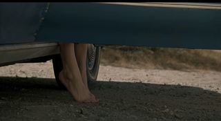 Amanda Peet feet photo thumbnail