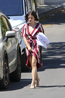 Lucy Hale feet photo thumbnail