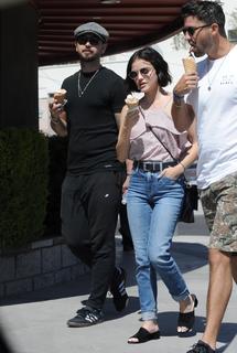 Lucy Hale feet photo thumbnail