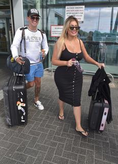 Chloe Ferry feet photo thumbnail