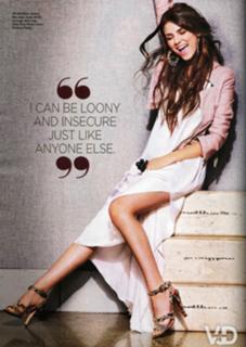 Victoria Justice feet photo thumbnail