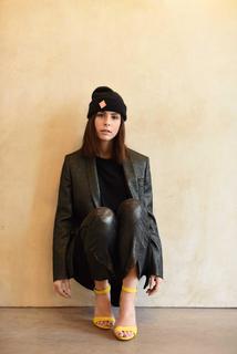 Lena Meyer-Landrut feet photo thumbnail