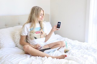 Corinna Kopf feet photo thumbnail