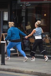 Kerry Katona feet photo thumbnail