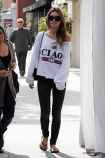 Audrina Patridge feet photo thumbnail