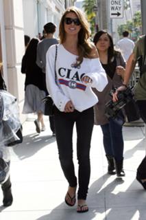 Audrina Patridge feet photo thumbnail