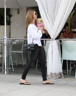 Audrina Patridge feet photo thumbnail
