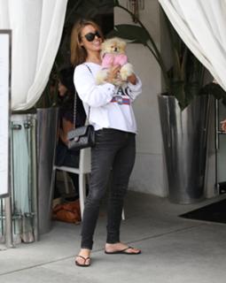 Audrina Patridge feet photo thumbnail
