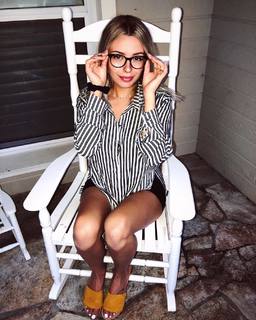 Corinna Kopf feet photo thumbnail
