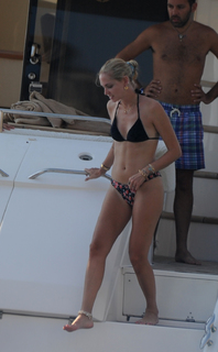 Chiara Ferragni feet photo thumbnail