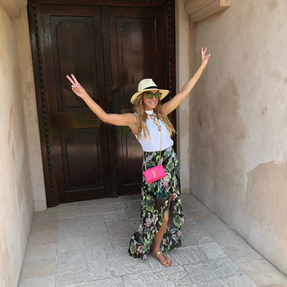Lili Estefan feet photo thumbnail