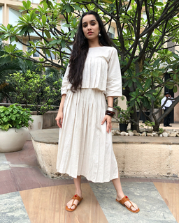 Shraddha Kapoor feet photo thumbnail