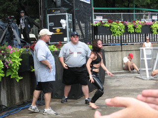 Juliette Lewis feet photo thumbnail