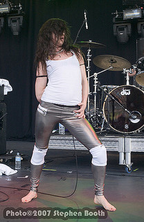 Juliette Lewis feet photo thumbnail