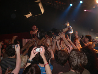 Juliette Lewis feet photo thumbnail