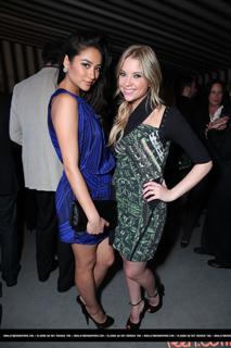 Ashley Benson feet photo thumbnail