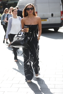 Myleene Klass feet photo thumbnail