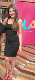 Vanessa Claudio feet photo thumbnail