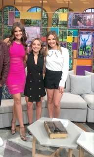 Vanessa Claudio feet photo thumbnail