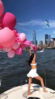 Jen Selter feet photo thumbnail