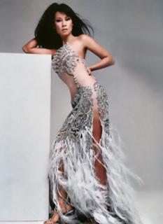 Lucy Liu feet photo thumbnail