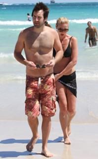 Katherine Heigl feet photo thumbnail