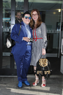 Dana Delany feet photo thumbnail