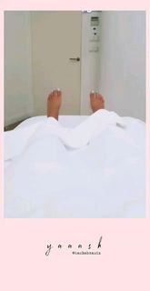 Blanca Suárez feet photo thumbnail