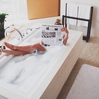 Nastia Liukin feet photo thumbnail