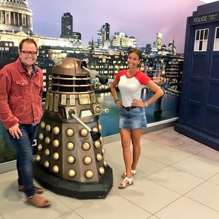 Melanie Sykes feet photo thumbnail