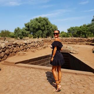 Giorgia Palmas feet photo thumbnail