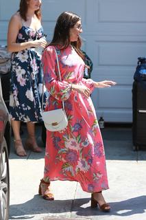 Lea Michele feet photo thumbnail
