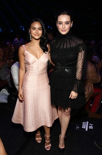 Camila Mendes feet photo thumbnail