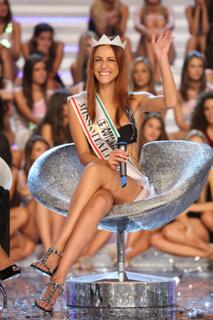 Miriam Leone feet photo 2