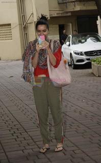 Shraddha Kapoor feet photo thumbnail